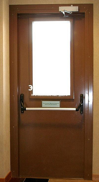 Противопожарная дверь EI 30 с антипаникой и стеклом в Одинцово  купить